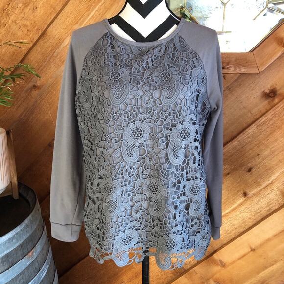 Adrianna Papell Grey Crew Neck Floral Lace Overlay Sweatshirt Medium - Picture 1 of 7